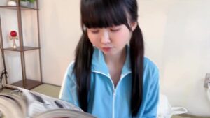 น้องสาวเงี่ยนควย พี่ชายซอยหีโหดแตกใน Ahegao ตาเหล่ปากอ้าสั่นระริก