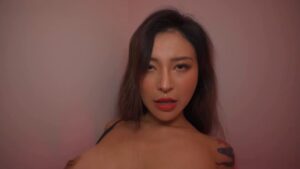 Rae Lil Black โดนควยยักษ์ซอยหีแบบไม่ยั้ง เย็ดสดแตกในคาหีน้ำเงี่ยนทะลัก