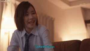 คลิปหลุด เอมิ ฟูคาดะ สาวแว่นนมยักษ์โดนเพื่อนร่วมงานเย็ดสดคาห้องนอน ซอยหีแตกในคาชุดทำงาน