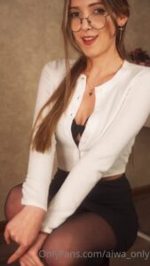 คลิปหลุด Aiwaonly OnlyFans สาวฝรั่งนมยักษ์ยืนซอยหีดิลโด้ยาวเหยียด น้ำแตกพุ่งกระจายเต็มห้องน้ำ