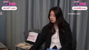 สาวจีนผิวขาวหุ่นโคตรดี ถูกพาไปซอยหีแรงๆ ที่โรงแรม แตกในไม่ยั้ง